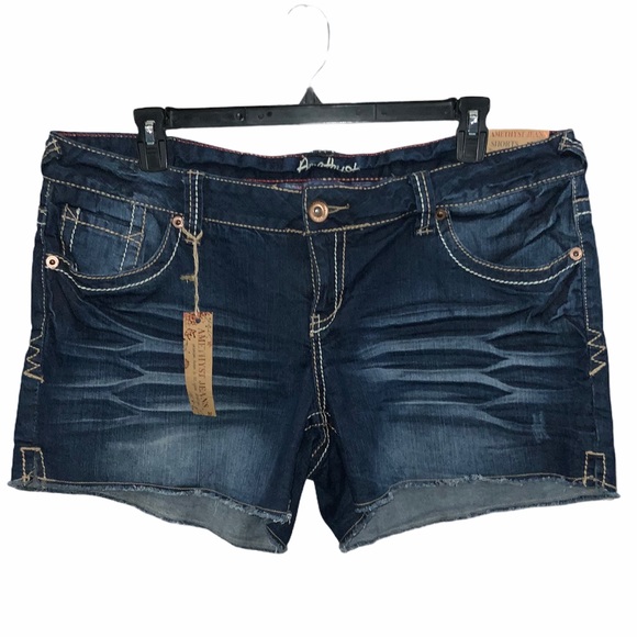Amethyst Jeans Pants - NWT Amethyst Jeans plus size shorts size 18